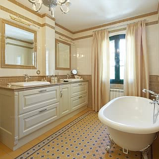 Интерьер ванной комнаты в желтых тонах